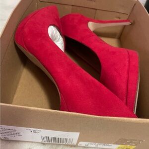 Jessica Simpson heels